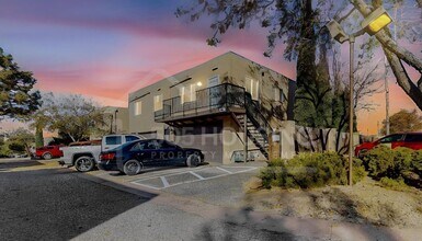 Building Photo - 12013 Stilwell Pl NE