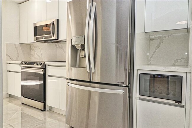 Foto del edificio - 9337 W Sunrise Blvd