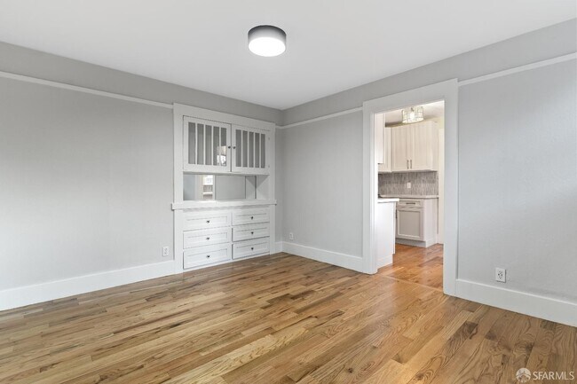 Foto del edificio - 689 43rd St