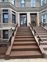 Building Photo - 939 E 156th St