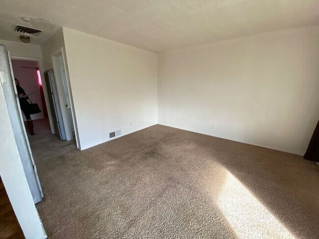 Foto del edificio - 1212 Aztec Rd NW