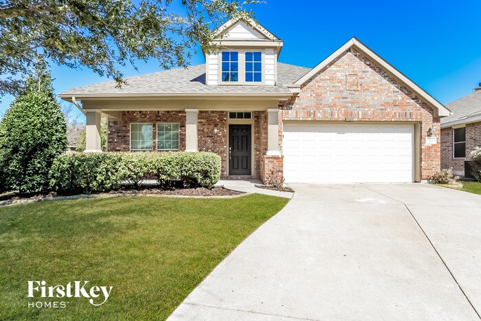 Primary Photo - 324 Highland Fairway Ln