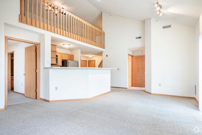 3BR, 2BA - 1,465SF - Living Room - Midtown Terrace