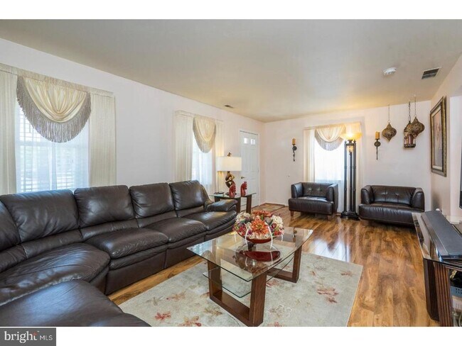 Foto del edificio - 109 Fellowship Ln