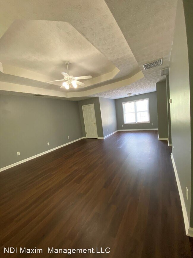 Building Photo - 4 br, 2.5 bath House - 705 Simon Ive Drive