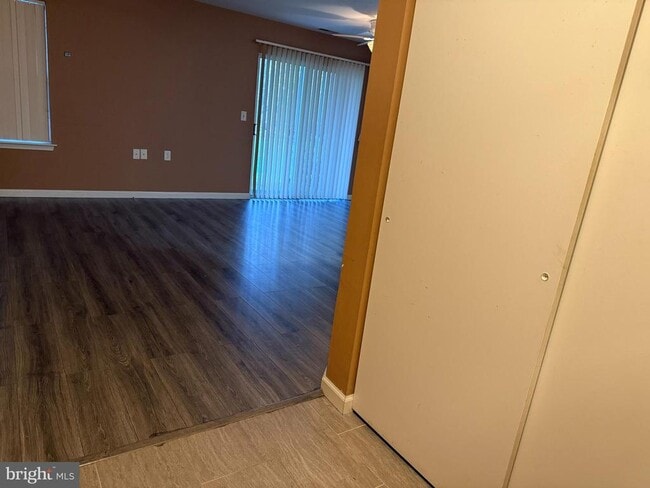 Foto del edificio - 414 Walden Cir