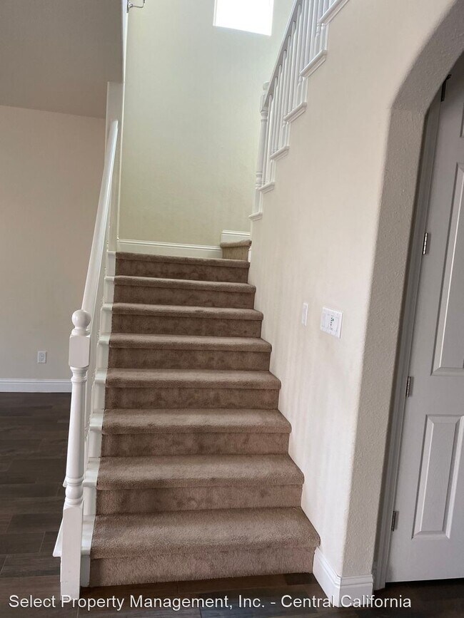 Foto del edificio - 4 br, 3 bath House - 1335 E. Via Azzurra Way