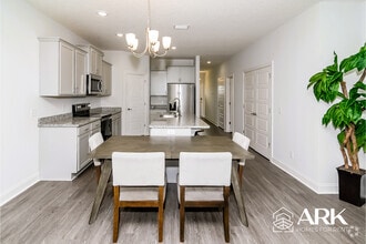Walker's Point Townhomes - 2BR, 2BA - 1153SF - Walker Point