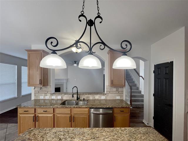 Foto del edificio - 7850 Greenvalley Ln
