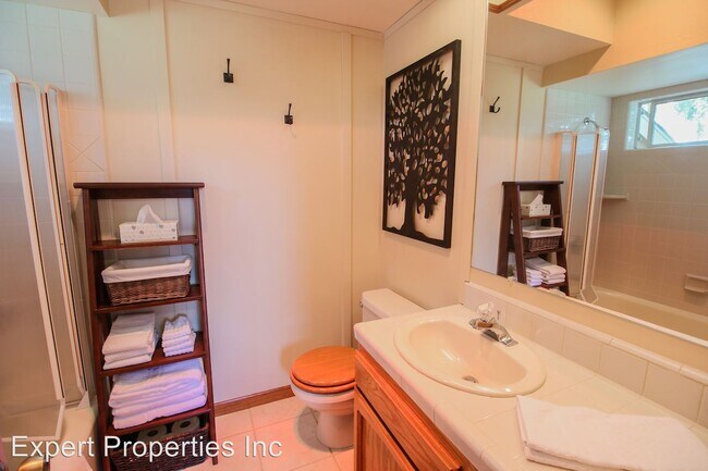Building Photo - 1 br, 1 bath House - 983 Old Stage Rd