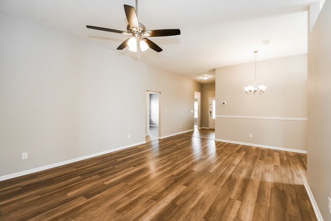 Foto del edificio - 574 S Aberdeenshire Dr