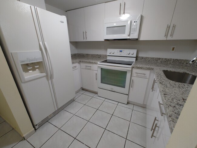 Foto del edificio - 2550 NW 26th St