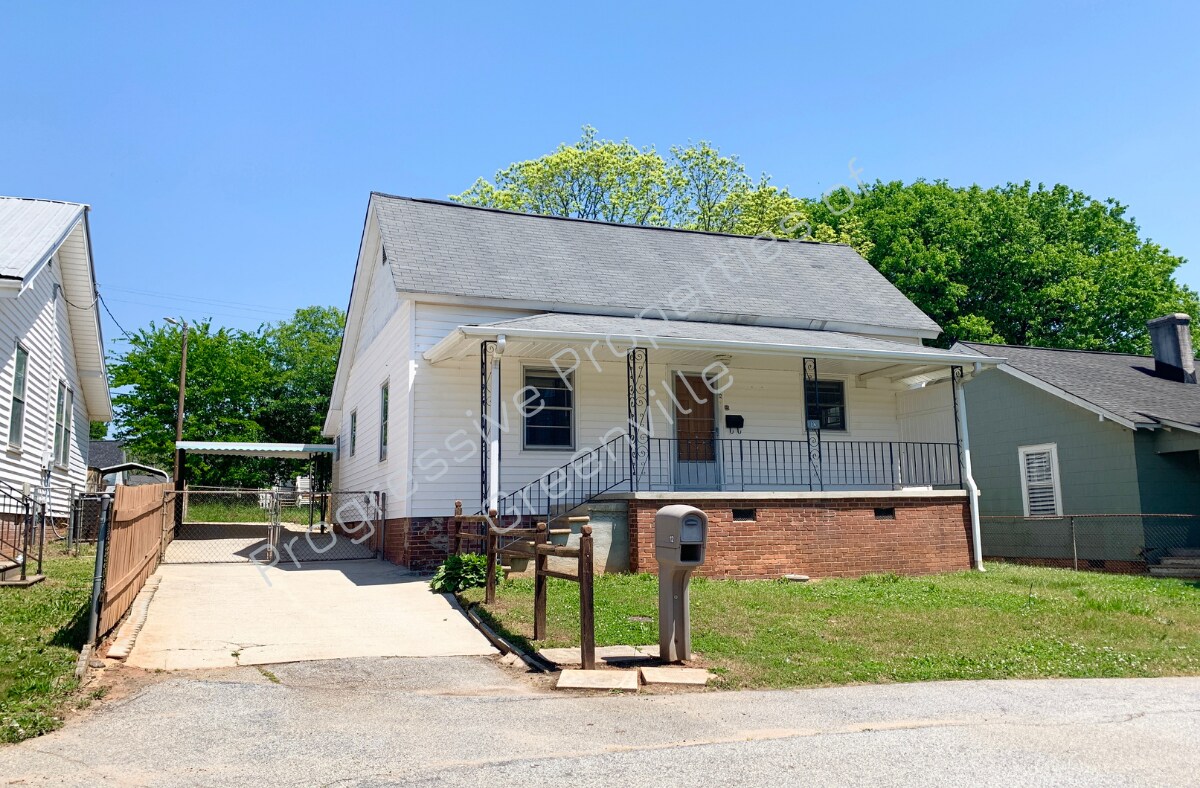 12 Pettee St, Greenville, SC 29611 House Rental in Greenville, SC