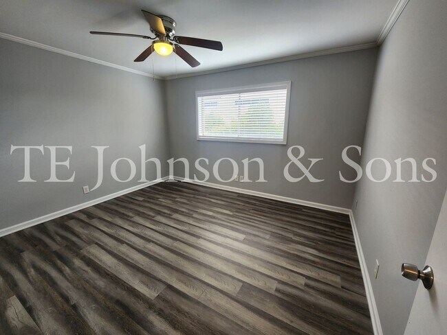 Foto del edificio - 2 Bedroom Salem View Apartment!