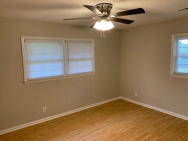 Foto del edificio - Nice split level home