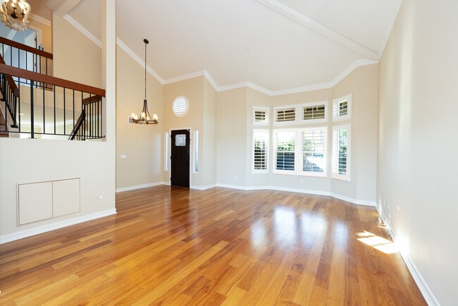 Building Photo - 1808 Avenida Mimosa