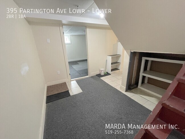 Photo du bâtiment - SPACIOUS 2 BED/1 BATH LOWER UNIT BY UNIVERSITY OF WINDSOR! INCLUSIVE!