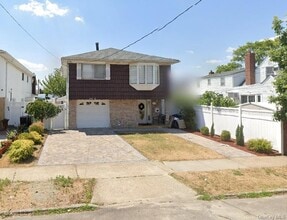 Building Photo - 159-12 88th St