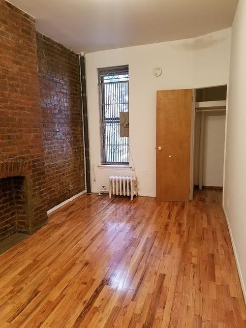 Primary Photo - 146 2nd Ave