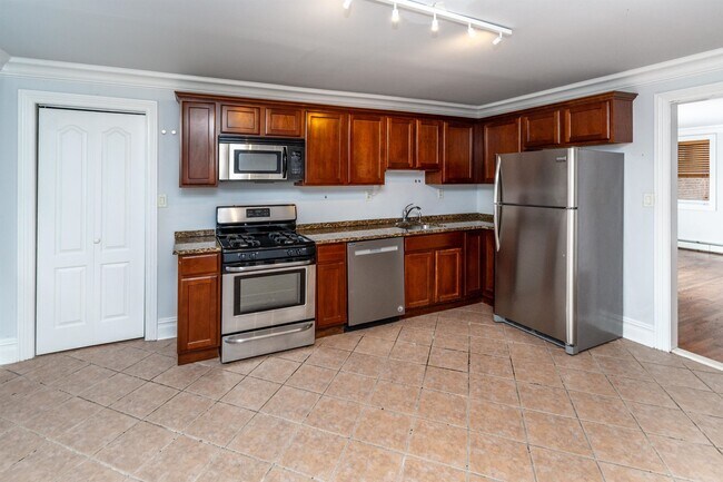 Building Photo - 292 Pavonia Ave