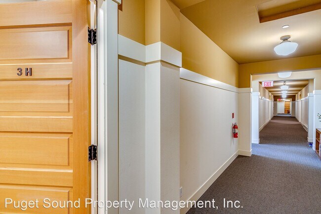Building Photo - 2 br, 2 bath House - 9551 NE South Beach D...