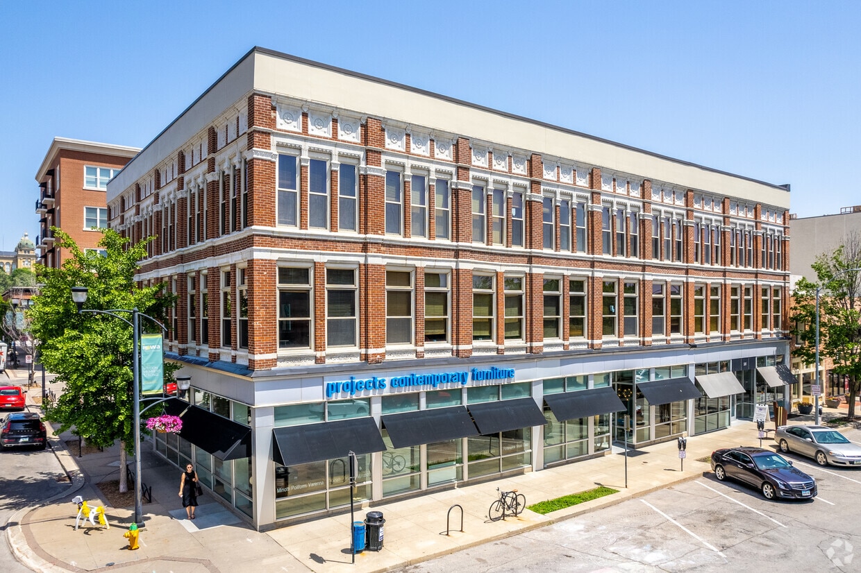 Primary Photo - Capitol Village Lofts