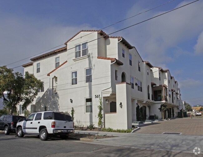 Building Photo - 535-561 Montecito St