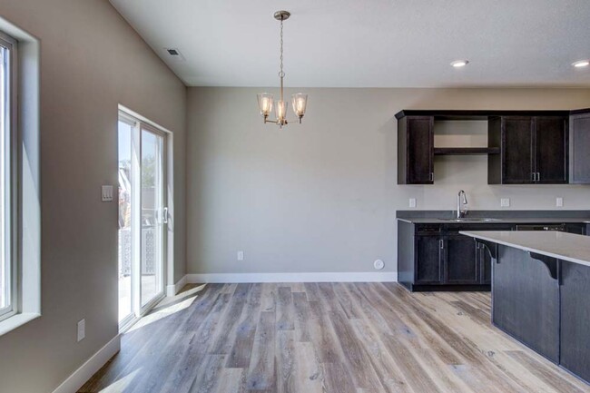 Foto del edificio - Cedar Reserve Townhomes Now Available!