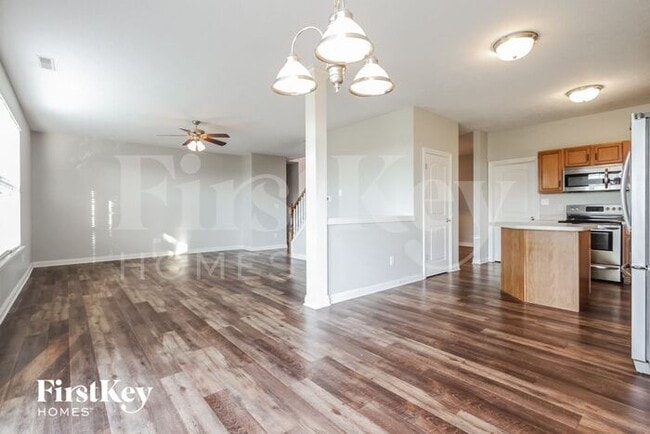 Building Photo - 8266 Shute Cir