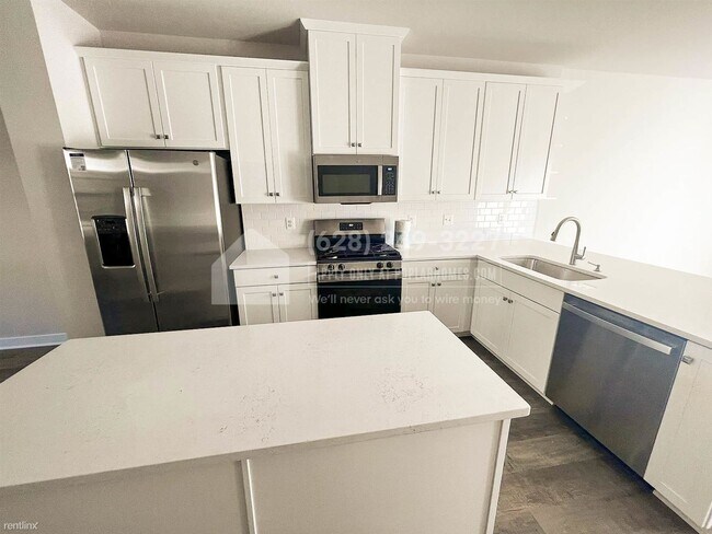 Foto del edificio - 3 br, 4 bath Townhome - 2455 James Banks R...