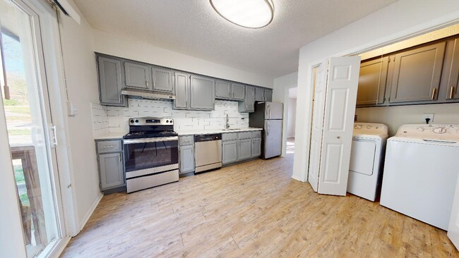 Interior Photo - Eaton Street Apartments