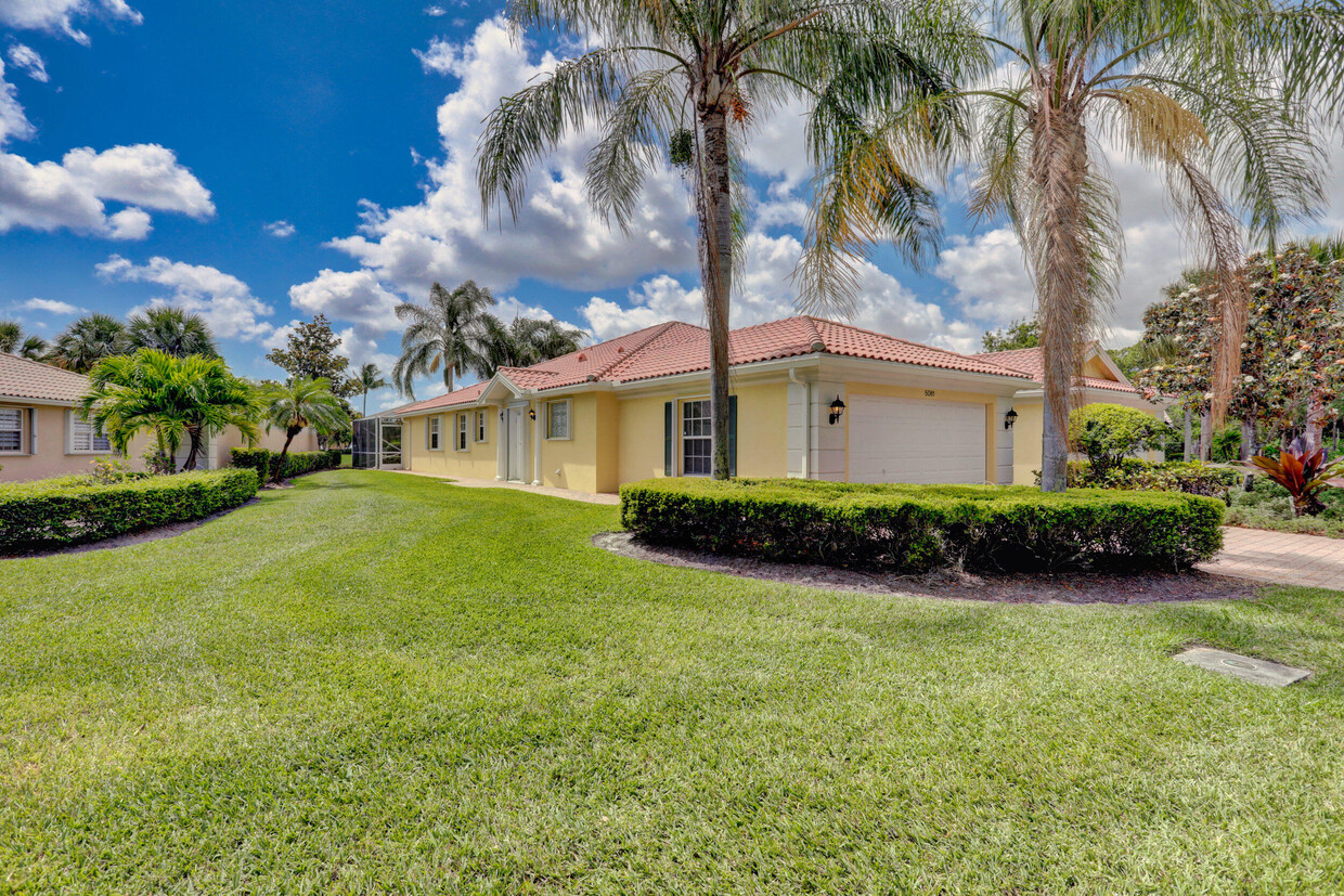 Primary Photo - 5081 Magnolia Bay Cir