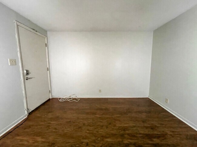 Foto del edificio - Wood Flooring