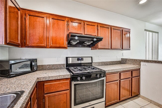 Building Photo - 4218 S Sugar Dr