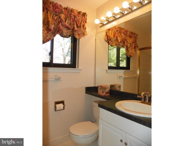 Foto del edificio - 356 Saybrook Ln