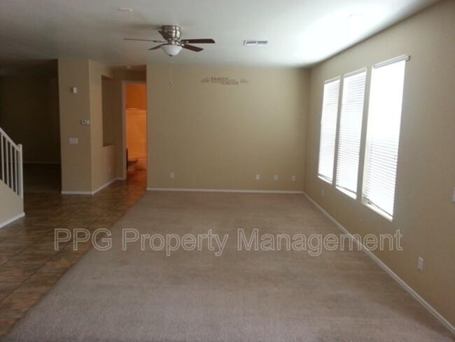 Building Photo - 15061 W Larkspur Dr