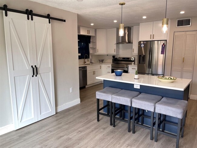 Photo - 4000 Del Rio Way House