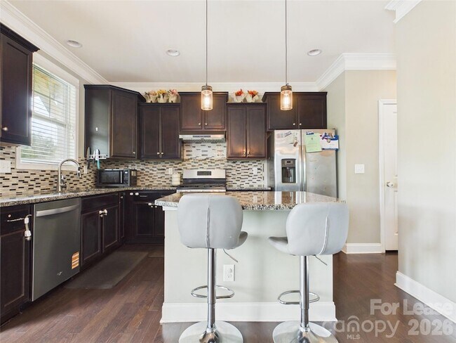 Foto del edificio - 11060 Hat Creek Ln