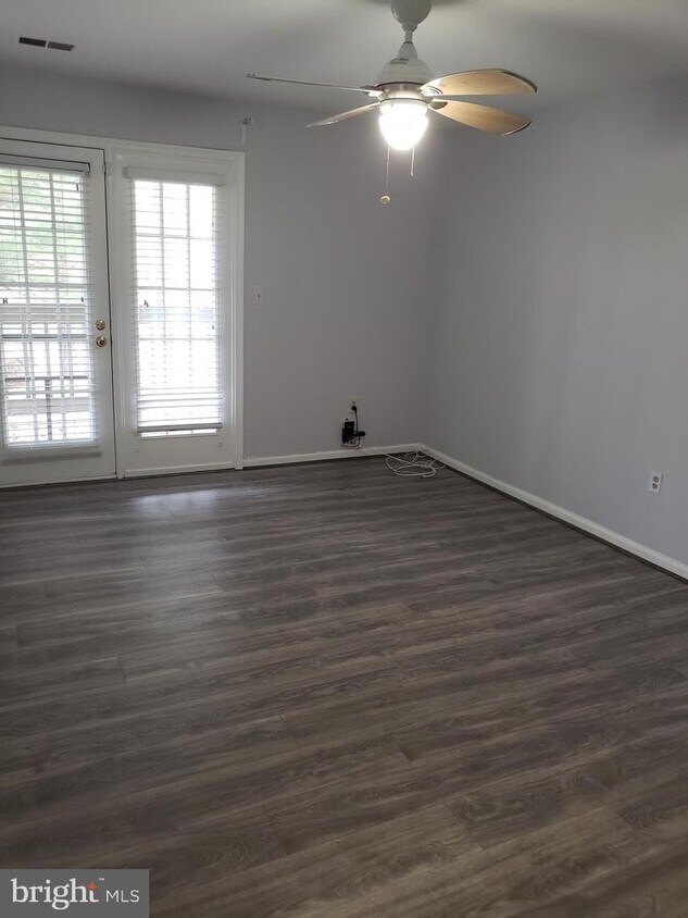 13021 Shadyside Ln Unit A, Germantown, MD 20874 Room for Rent in