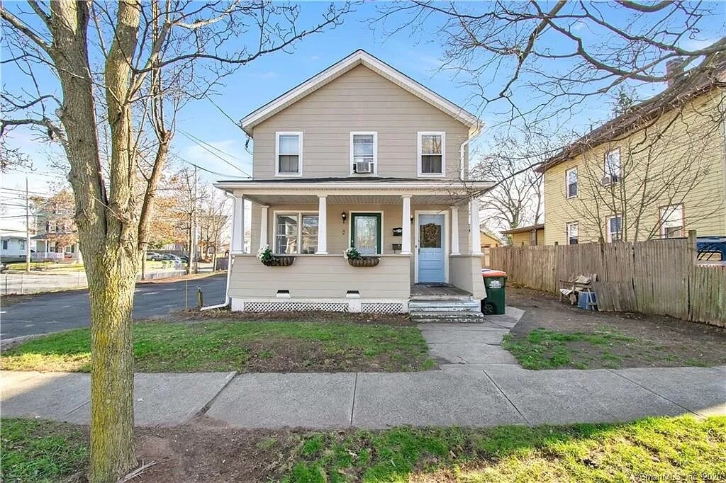 Front of House - 4 East St