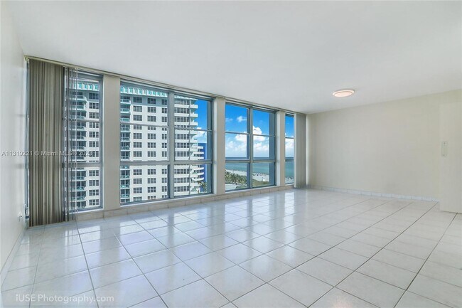 Foto del edificio - 5055 Collins Ave