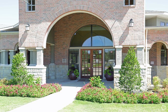 Entrada - Magnolia at Village Creek