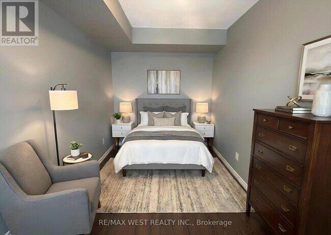 Photo du bâtiment - 1150 Parkwest Pl