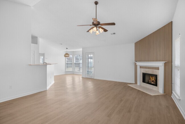 Foto del edificio - 8131 Mary Payton Dr