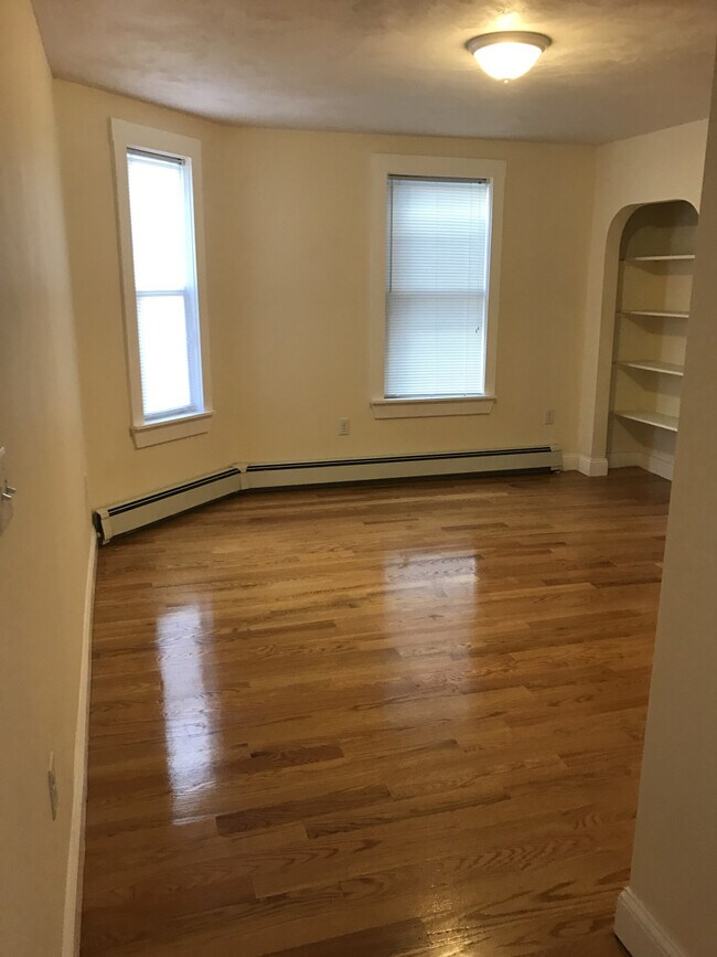 Building Photo - 797-803 Merrimack St