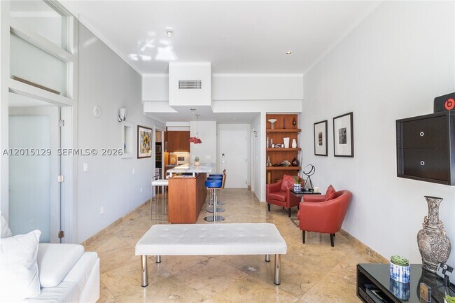 Foto del edificio - 6917 Collins Ave