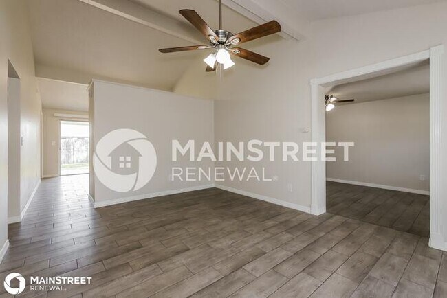Building Photo - 1205 Windy Hill Dr