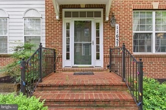 Building Photo - 11657 Leesborough Cir