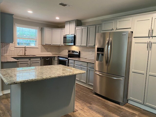 Foto del edificio - 1621 Brookfield Dr