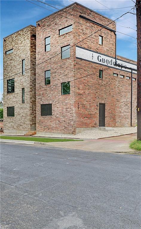 Building Photo - 806 Lydia St
